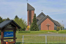 Katholische Pfarrkirche Zum Heiligen Kreuz Zierenberg (Foto: Karl-Franz Thiede)